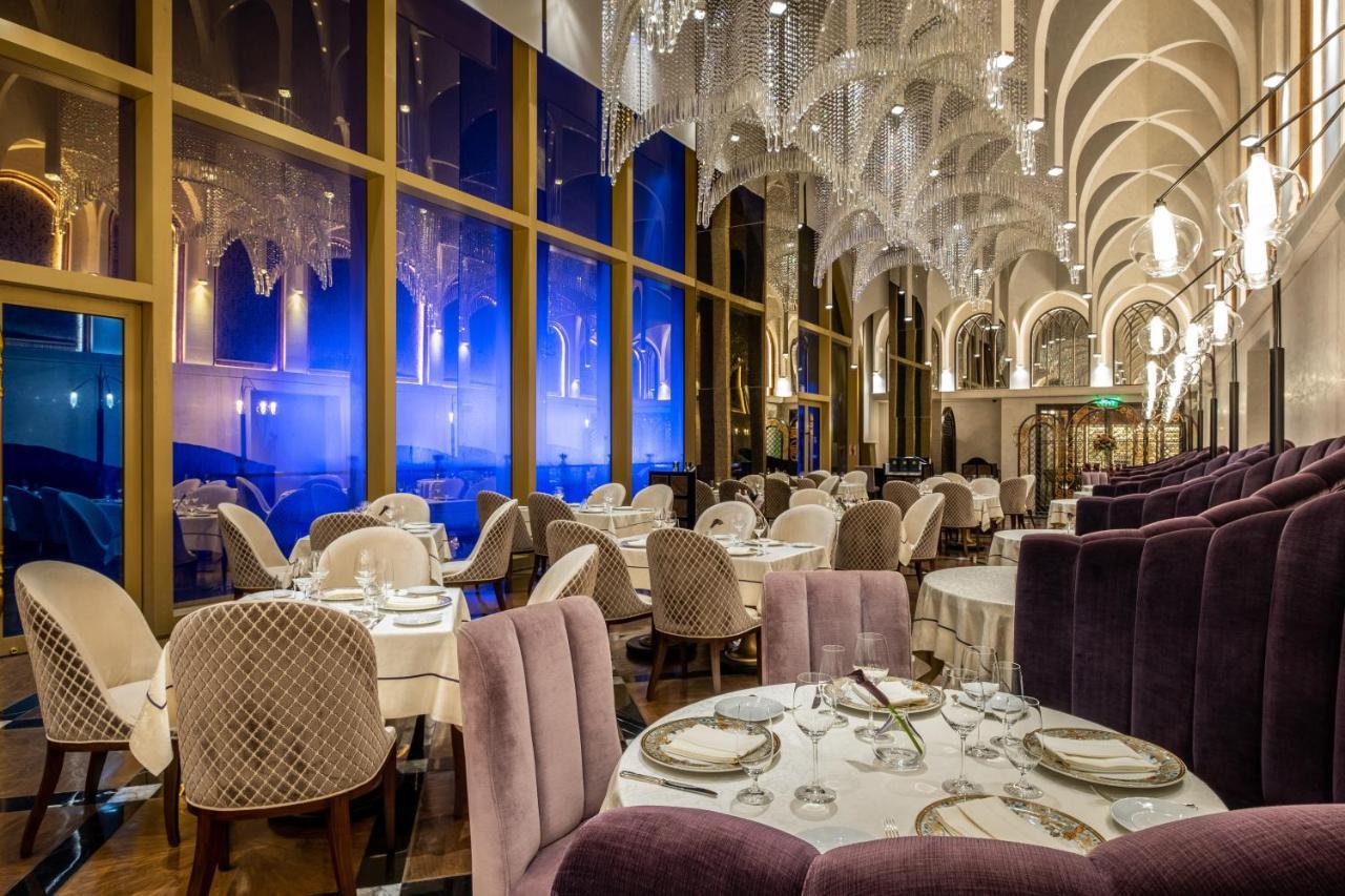 Okada Manila Hotel Pasay Exterior foto Restaurant interior