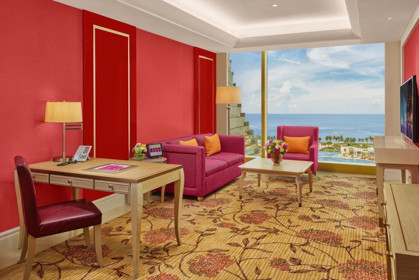 Okada Manila Hotel Pasay Exterior foto A suite at the hotel