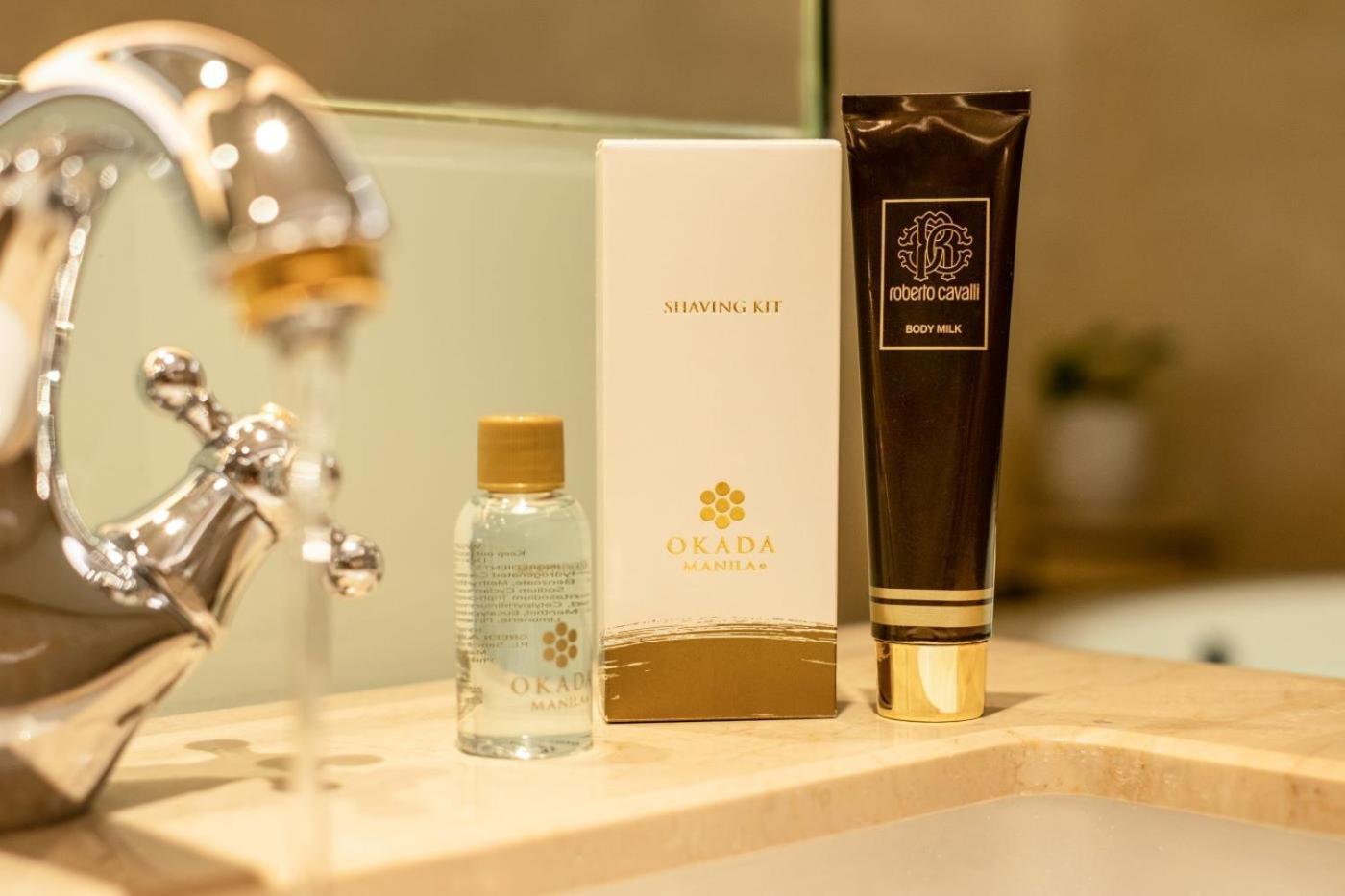 Okada Manila Hotel Pasay Exterior foto A hotel amenity kit